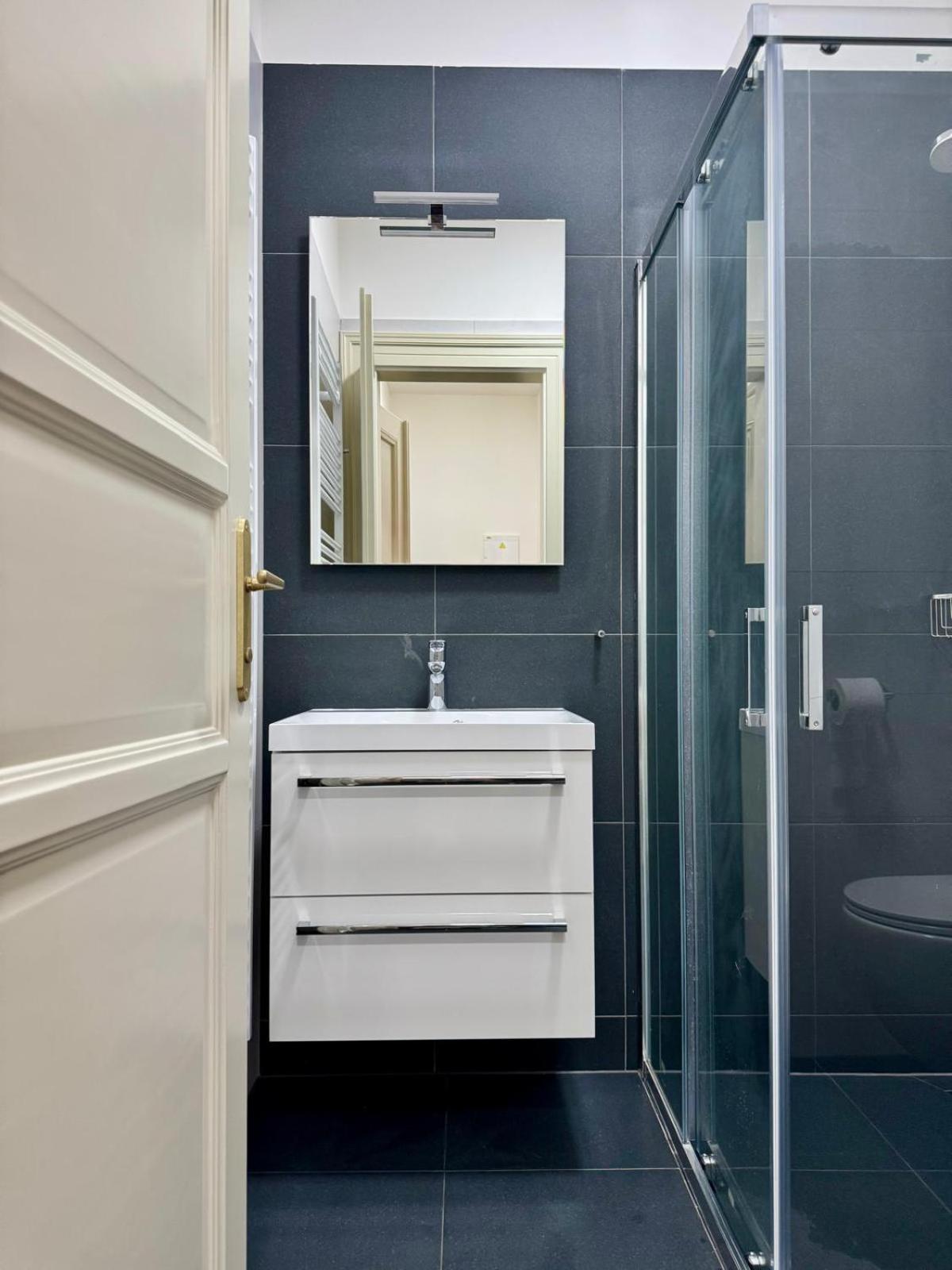 Pearl Bee Deluxe Suites Plzeň Eksteriør bilde