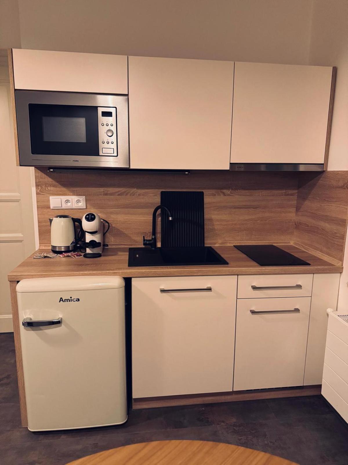 Pearl Bee Deluxe Suites Plzeň Eksteriør bilde