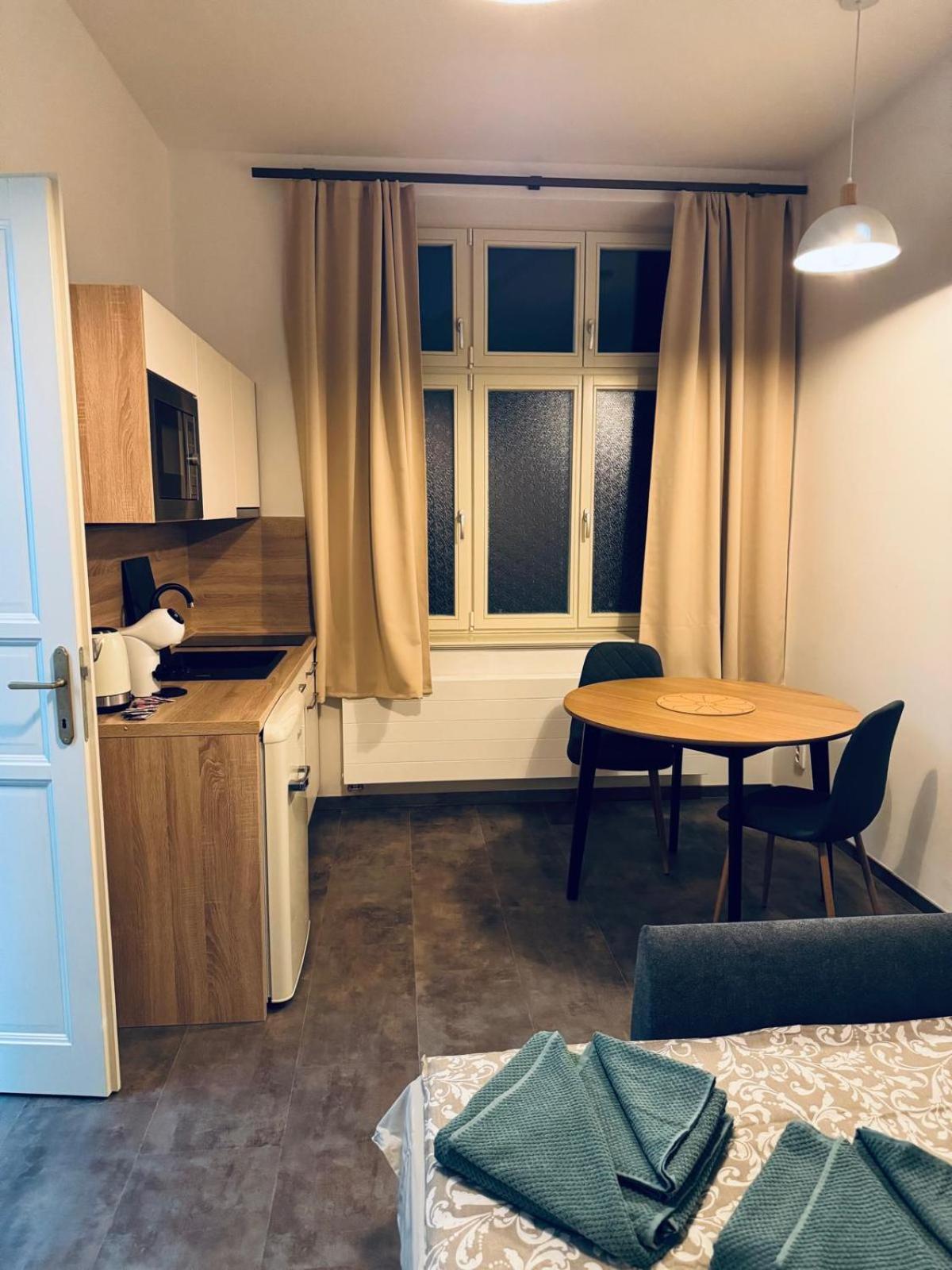 Pearl Bee Deluxe Suites Plzeň Eksteriør bilde