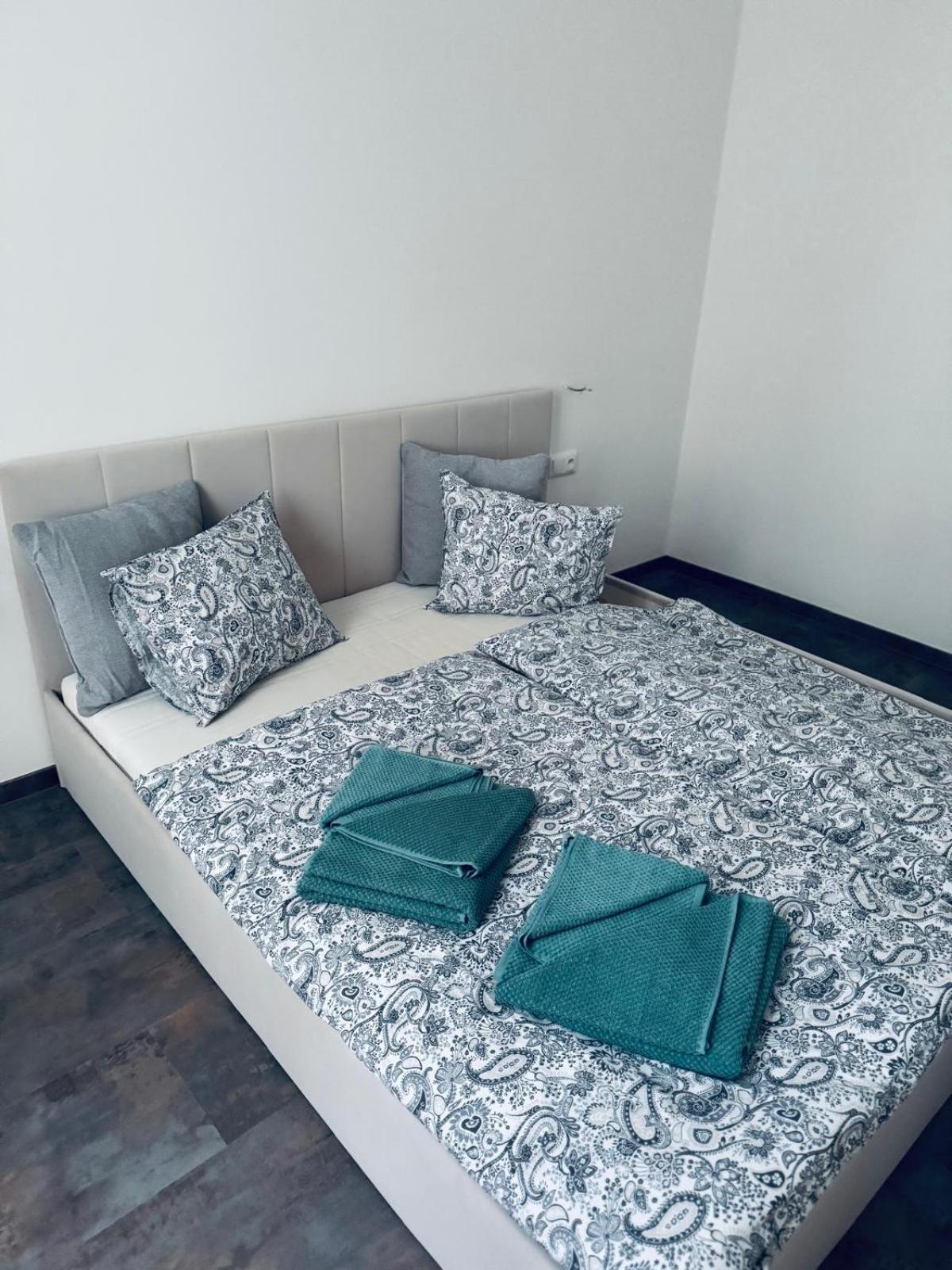 Pearl Bee Deluxe Suites Plzeň Eksteriør bilde