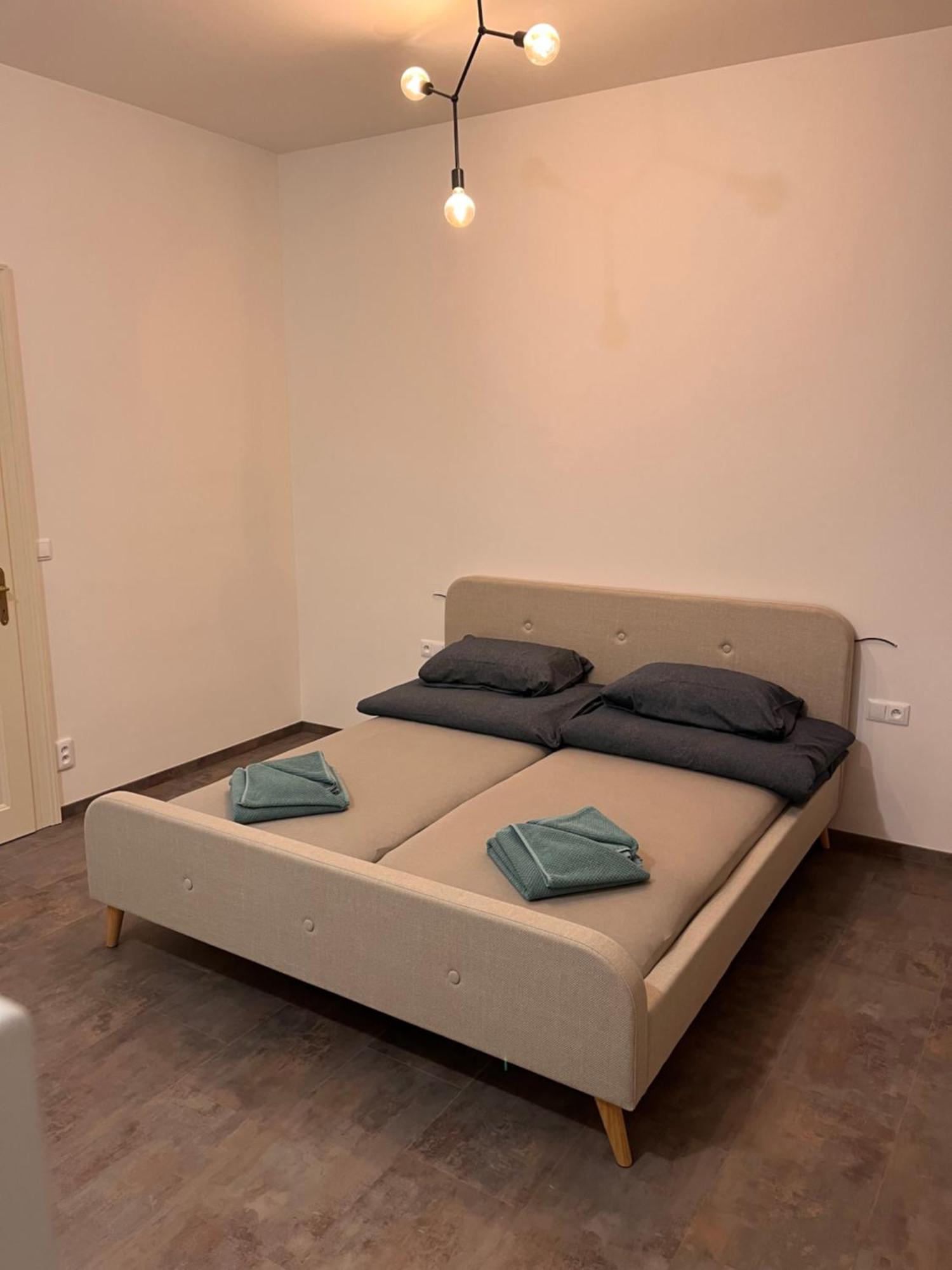 Pearl Bee Deluxe Suites Plzeň Eksteriør bilde