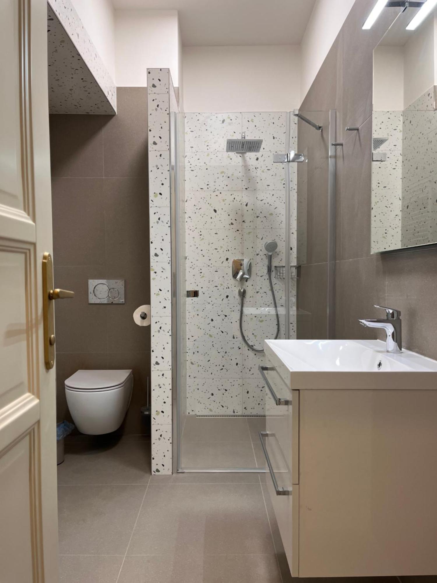 Pearl Bee Deluxe Suites Plzeň Eksteriør bilde
